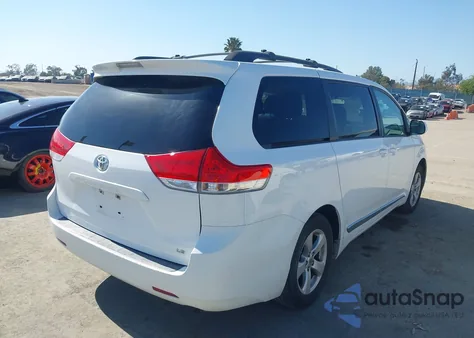 2014 Toyota Sienna Le V6 8 Passenger from USA, damaged, VIN 5TDKK3DC4ES515791